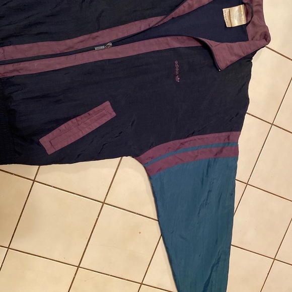 Vintage adidas windbreaker - Picture 4 of 6